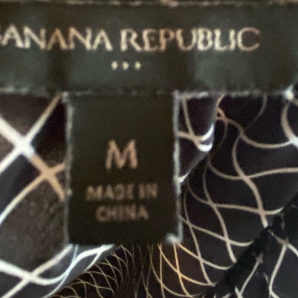 Banana Republic Sleeveless Black and White Top - Picture 2 of 2